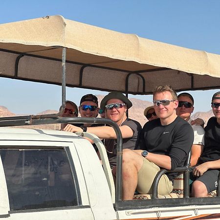 Wadi Rum Sunset Camp Exteriör bild