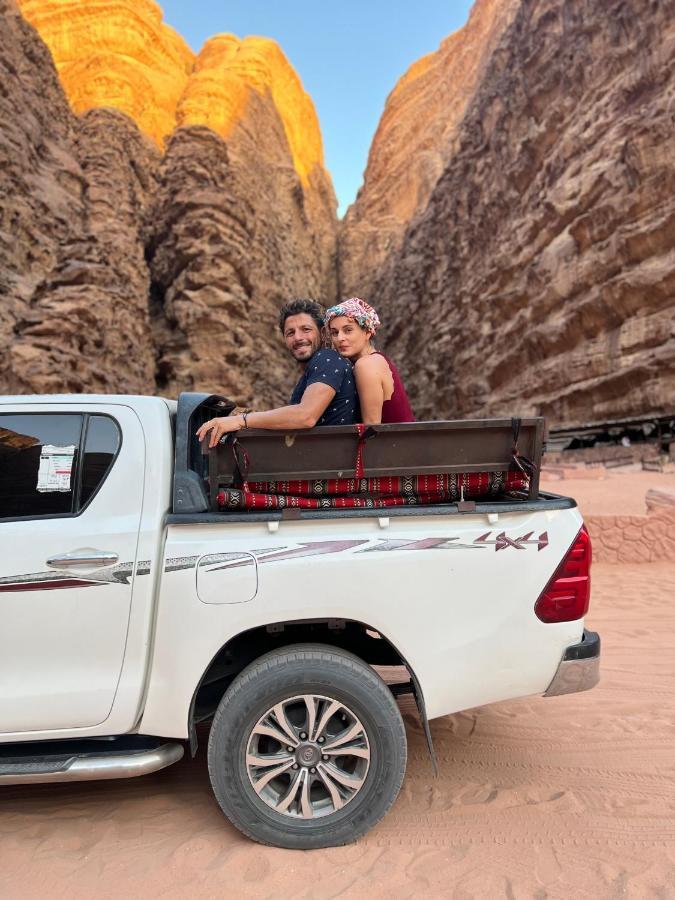 Wadi Rum Sunset Camp Exteriör bild