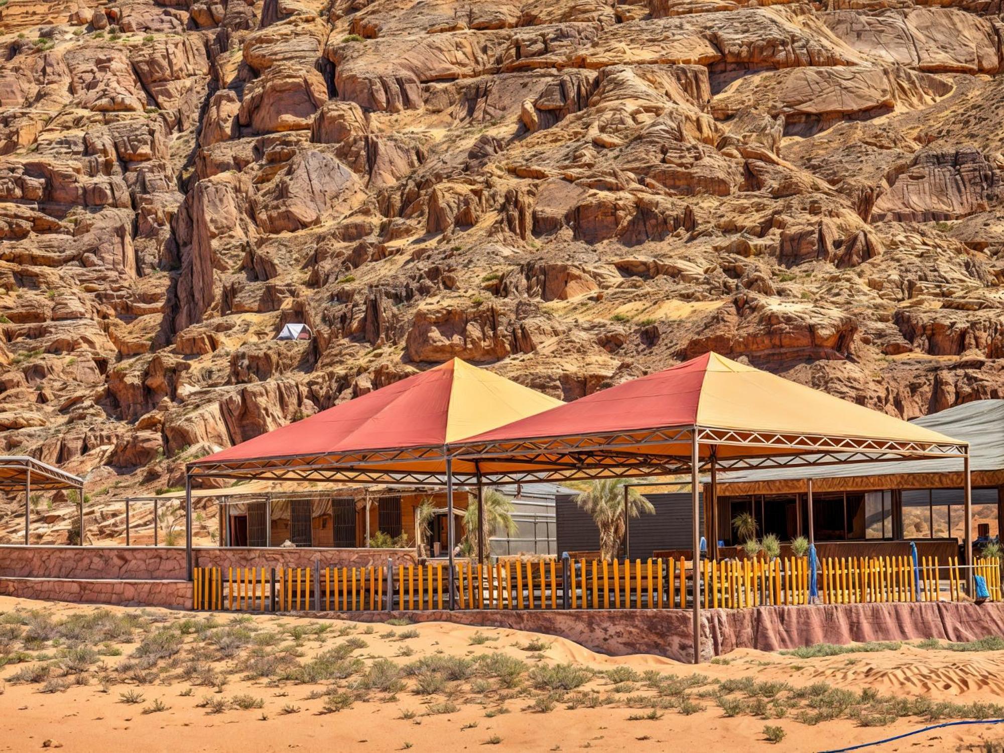 Wadi Rum Sunset Camp Exteriör bild
