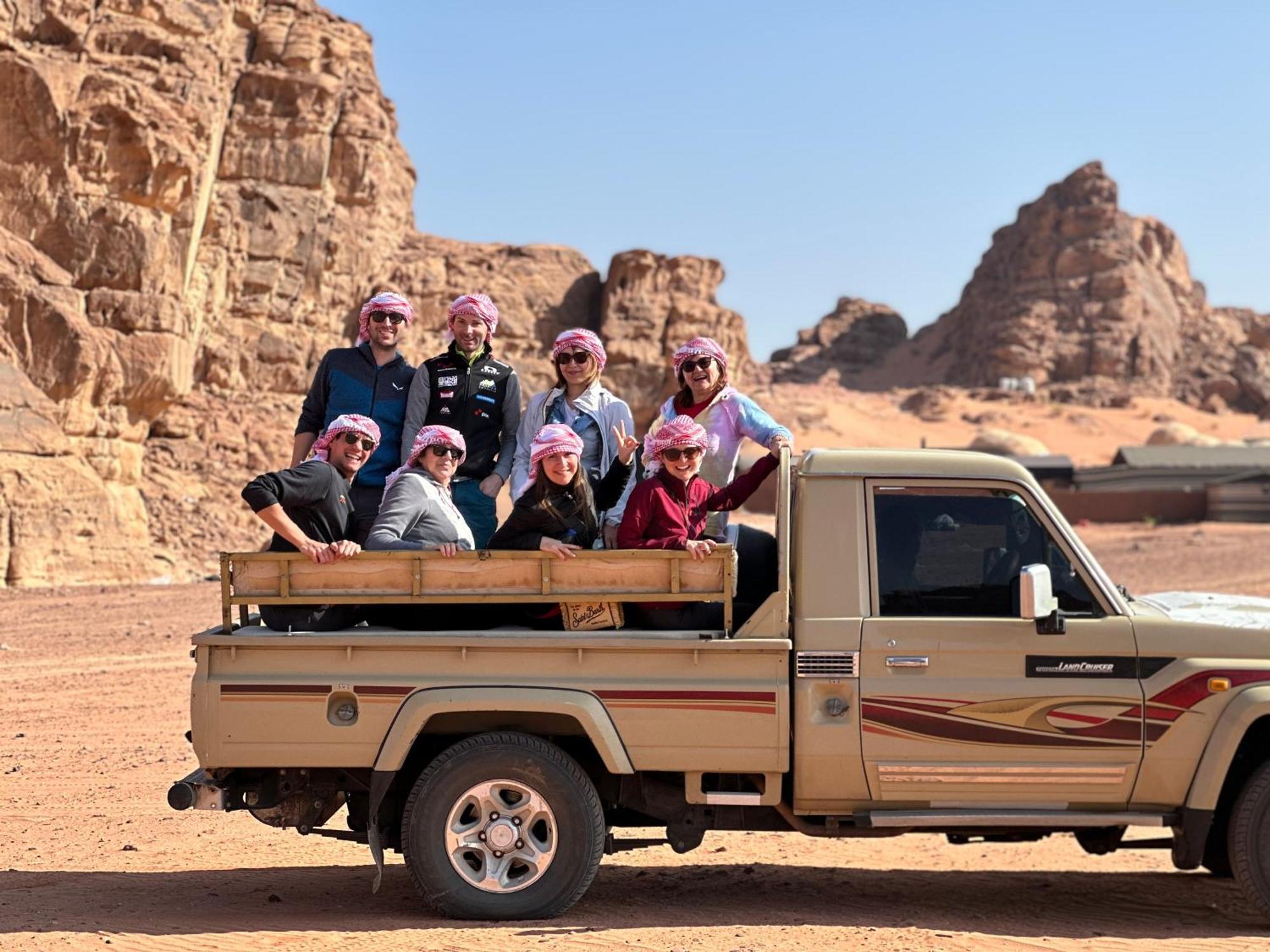 Wadi Rum Sunset Camp Exteriör bild
